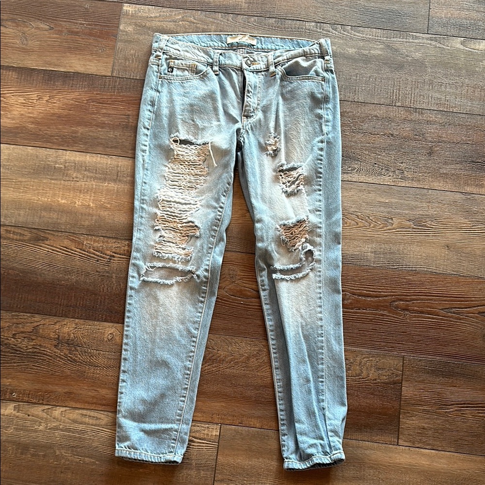Distressed kancan jeans